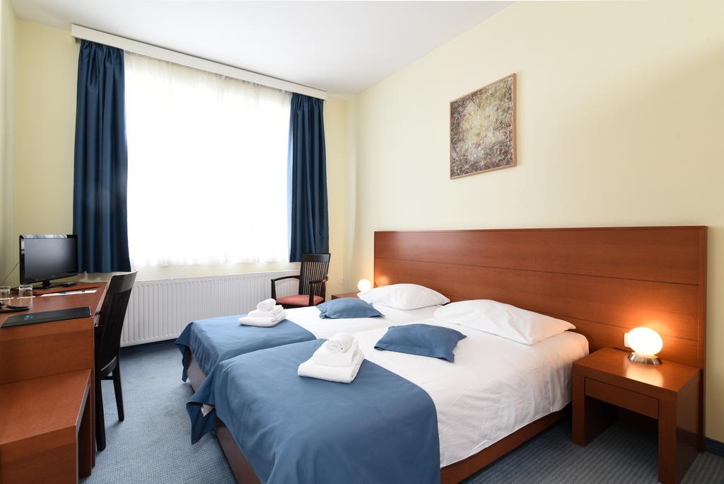Hotel Park Lovran Ngoại thất bức ảnh